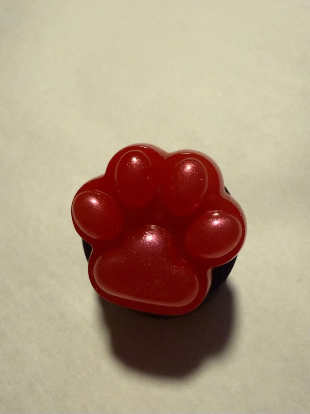 Red Shimmery Resin Paw Phone Grip - (Pop Socket type)